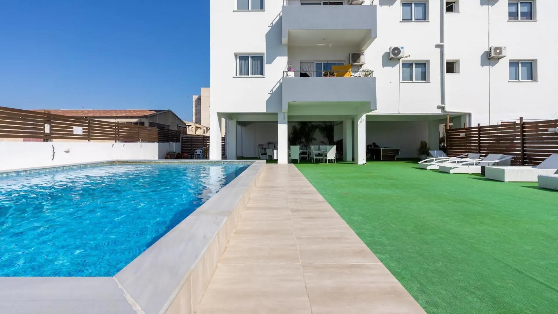 Snobby 2-Bedroom Apartment Larnaka Zypern