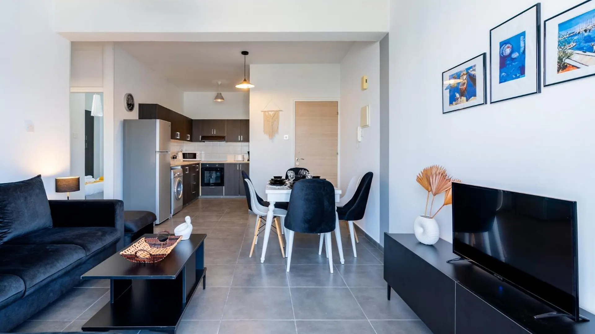 Snobby 2-Bedroom Apartment Larnaka